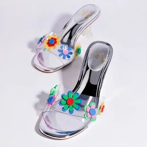 Larroudé x Gabriela Noelle: Garden Mule Deco